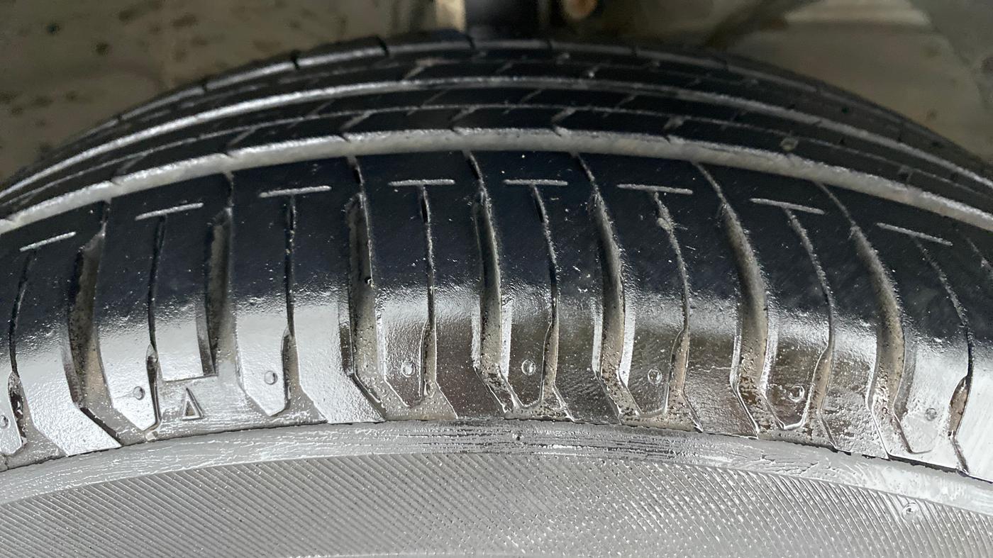 2020 Maruti XL6 ZETA SHVS, Petrol, Manual, 12,175 km, Right Front Tyre Tread