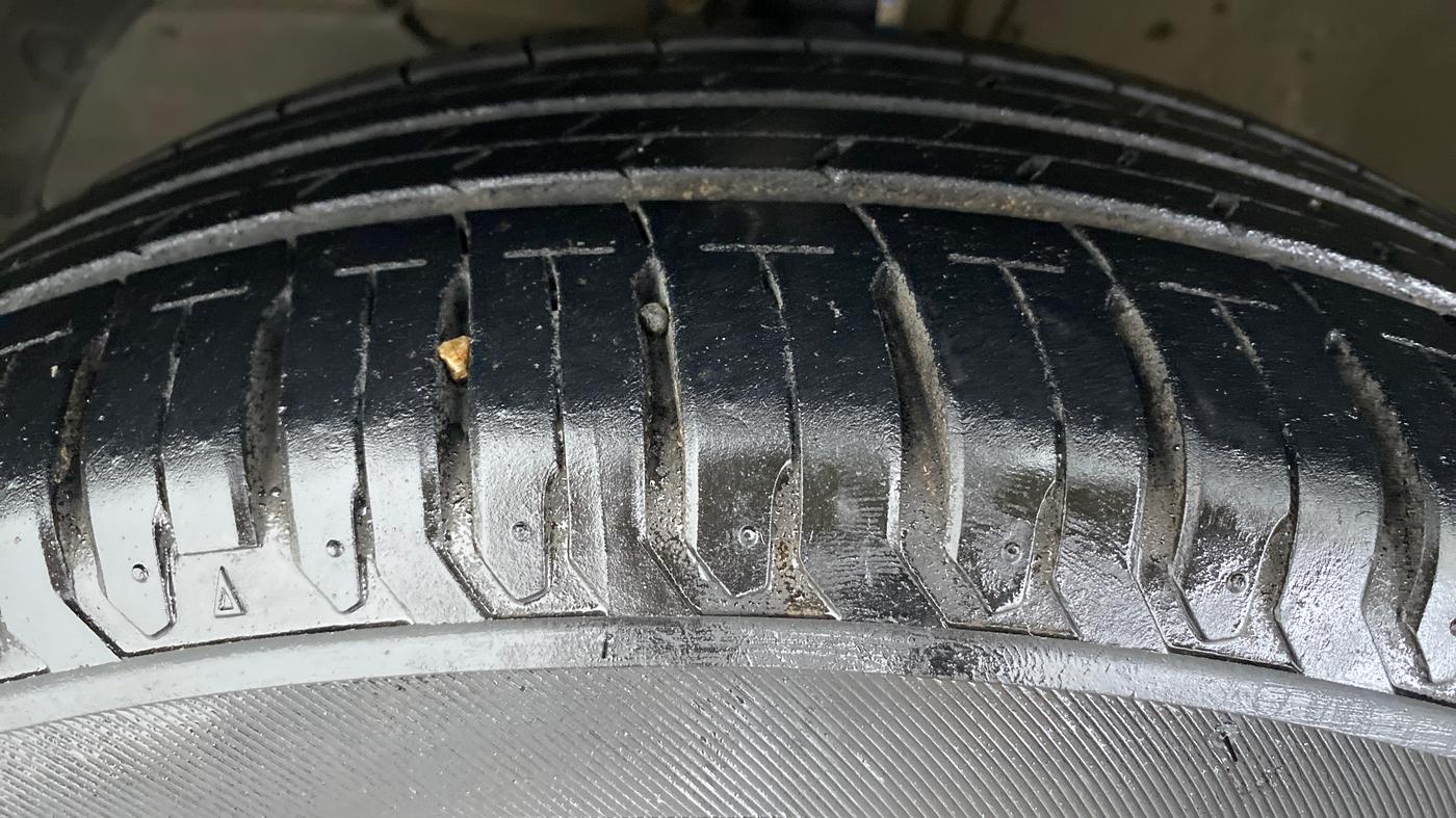 2020 Maruti XL6 ZETA SHVS, Petrol, Manual, 12,175 km, Left Front Tyre Tread