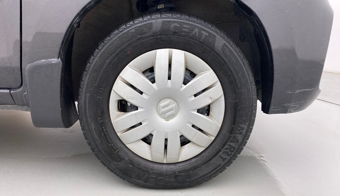 2021 Maruti Alto VXI, Petrol, Manual, 23,858 km, Right Front Wheel