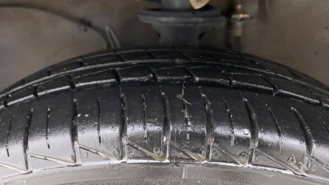 2021 Maruti Alto VXI, Petrol, Manual, 23,858 km, Left Front Tyre Tread