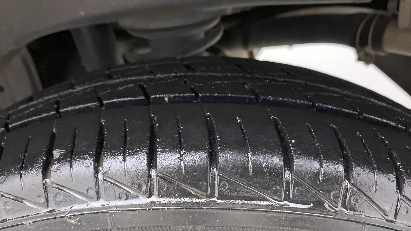 2021 Maruti Alto VXI, Petrol, Manual, 23,858 km, Left Rear Tyre Tread