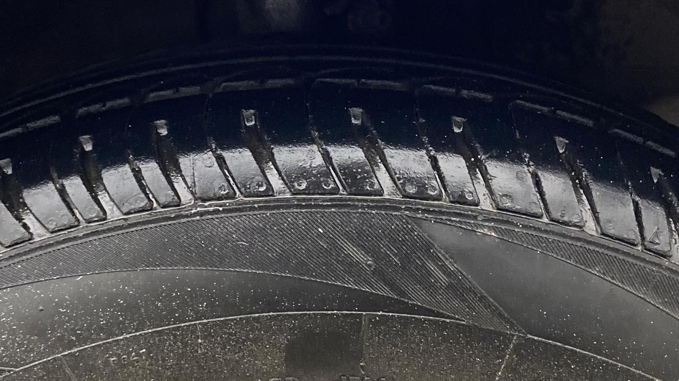 2017 Honda Brio S MT, Petrol, Manual, 64,200 km, Right Front Tyre Tread