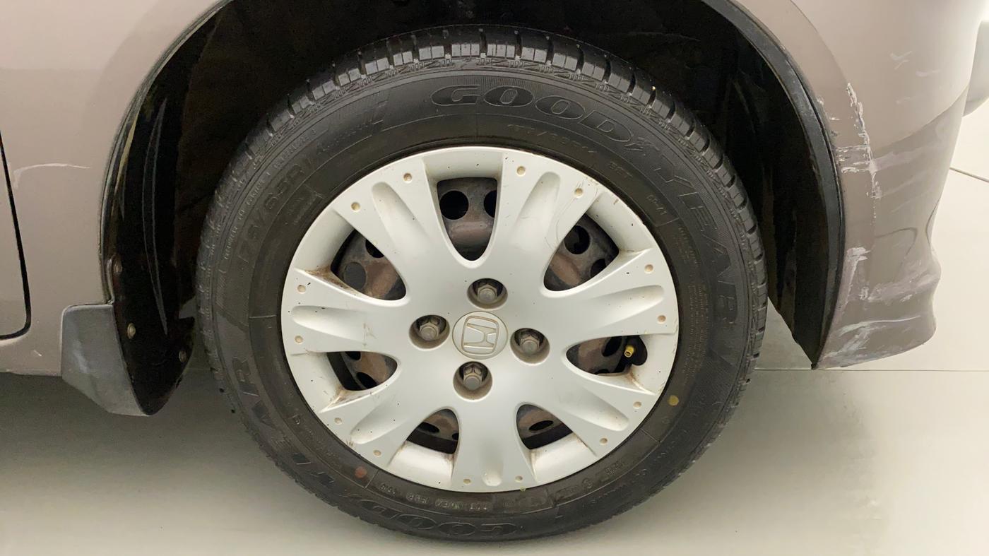 2014 Honda Brio S MT, Petrol, Manual, 25,665 km, Right Front Wheel