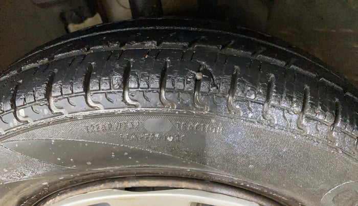 2016 Renault Kwid RXT 0.8, Petrol, Manual, 71,643 km, Left Front Tyre Tread