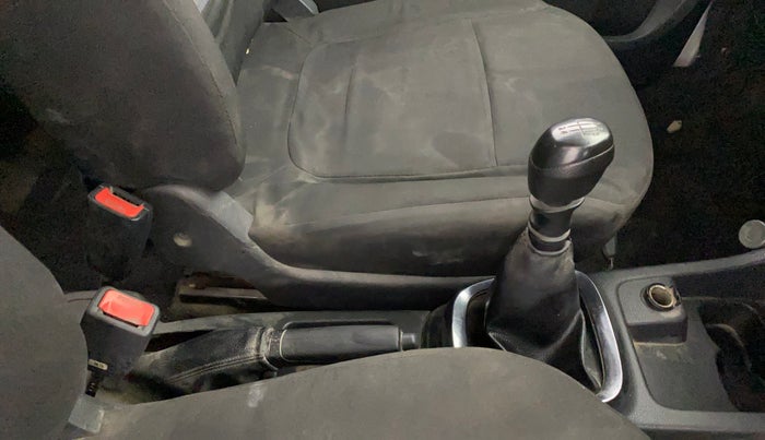 2016 Renault Kwid RXT 0.8, Petrol, Manual, 71,643 km, Gear Lever