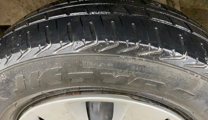 2016 Renault Kwid RXT 0.8, Petrol, Manual, 71,643 km, Right Rear Tyre Tread