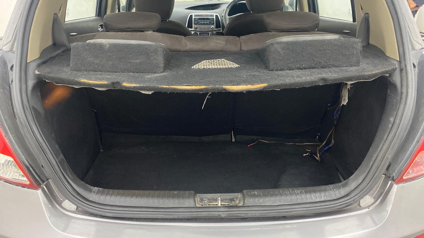 2013 Hyundai i20 ASTA 1.2, Petrol, Manual, 70,917 km, Boot Inside
