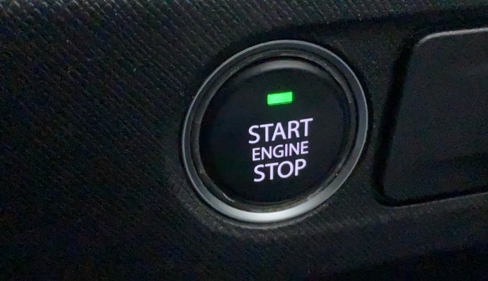 2022 Tata PUNCH CREATIVE AMT 1.2 RTN DUAL TONE, Petrol, Automatic, 18,456 km, Keyless Start/ Stop Button