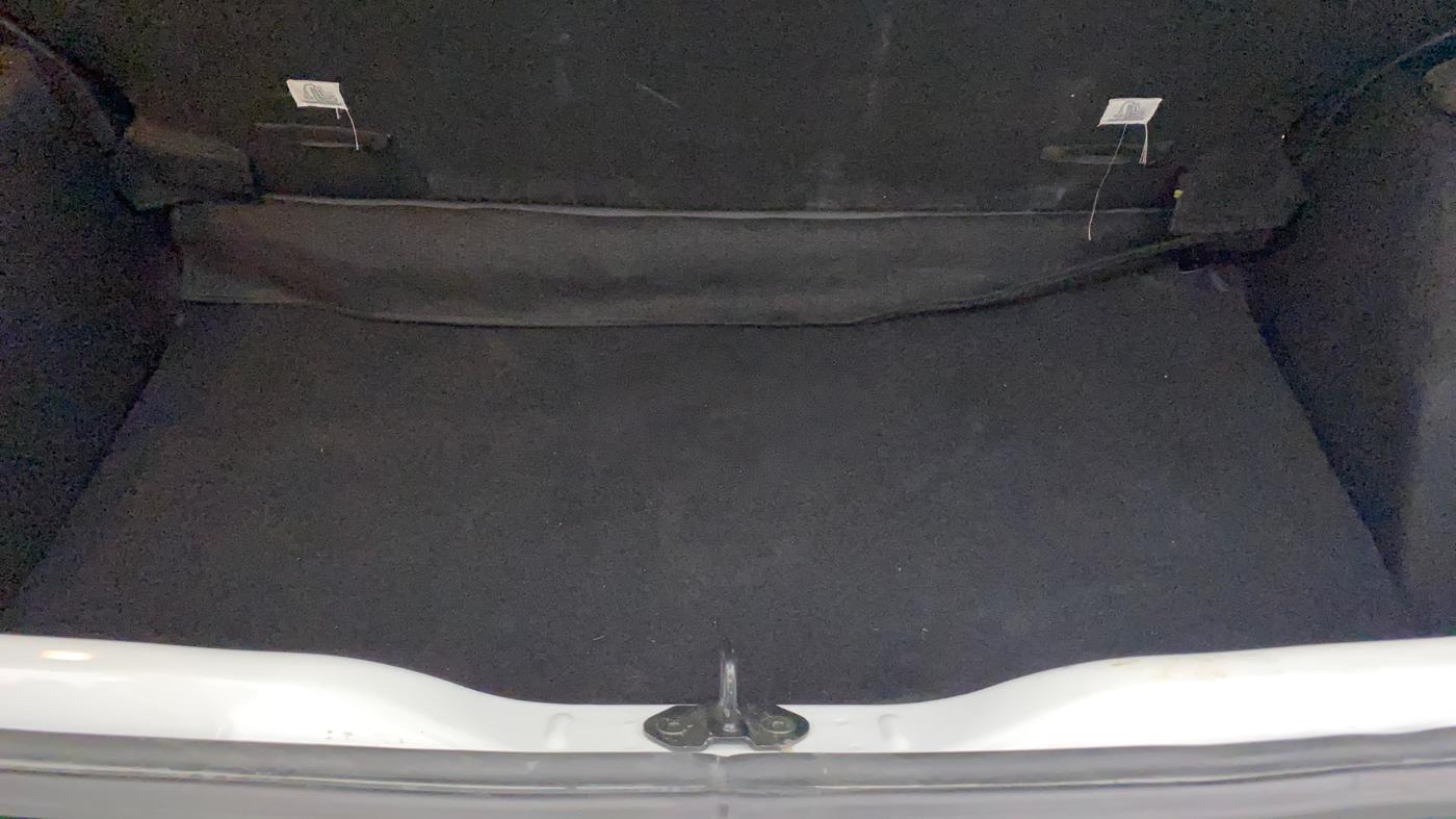 2022 Tata PUNCH CREATIVE AMT 1.2 RTN DUAL TONE, Petrol, Automatic, 18,456 km, Boot Inside
