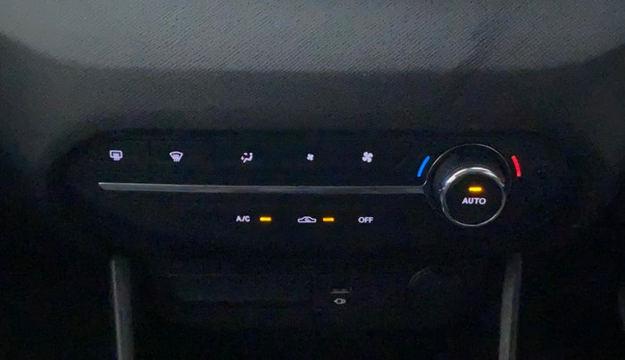 2022 Tata PUNCH CREATIVE AMT 1.2 RTN DUAL TONE, Petrol, Automatic, 18,456 km, Automatic Climate Control