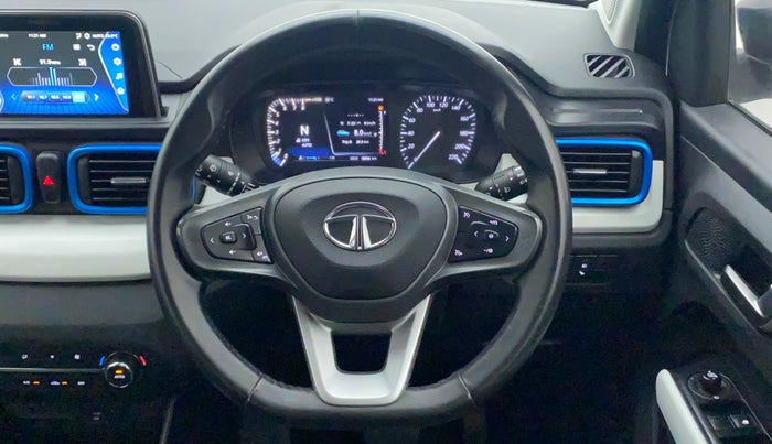 2022 Tata PUNCH CREATIVE AMT 1.2 RTN DUAL TONE, Petrol, Automatic, 18,456 km, Steering Wheel Close Up