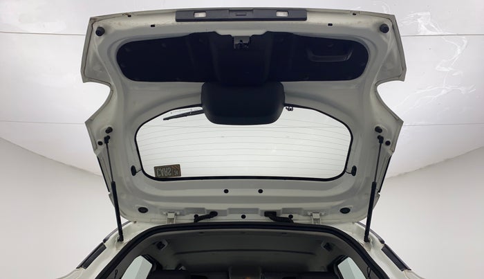 2022 Tata PUNCH CREATIVE AMT 1.2 RTN DUAL TONE, Petrol, Automatic, 18,456 km, Boot Door Open