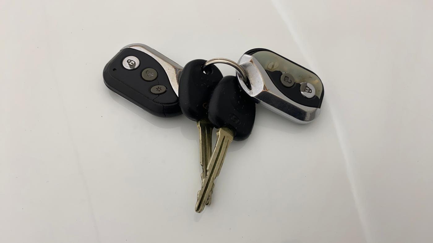 2012 Hyundai i10 SPORTZ 1.2 AT, Petrol, Automatic, 45,212 km, Key Close Up