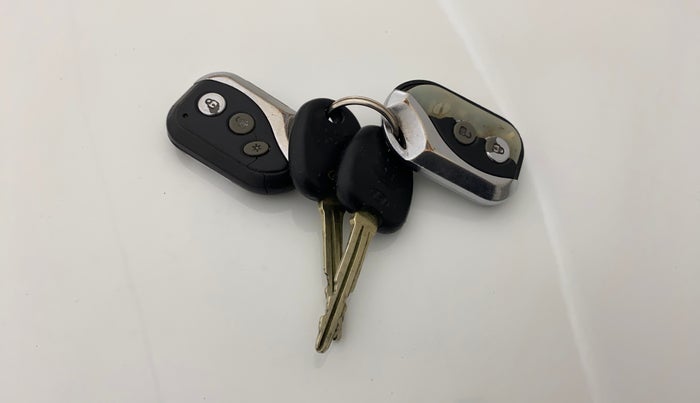 2012 Hyundai i10 SPORTZ 1.2 AT, Petrol, Automatic, 45,033 km, Key Close Up