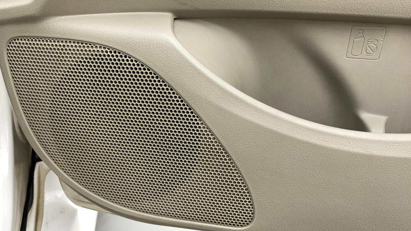 2011 Toyota Corolla Altis G PETROL, Petrol, Manual, 70,565 km, Speaker