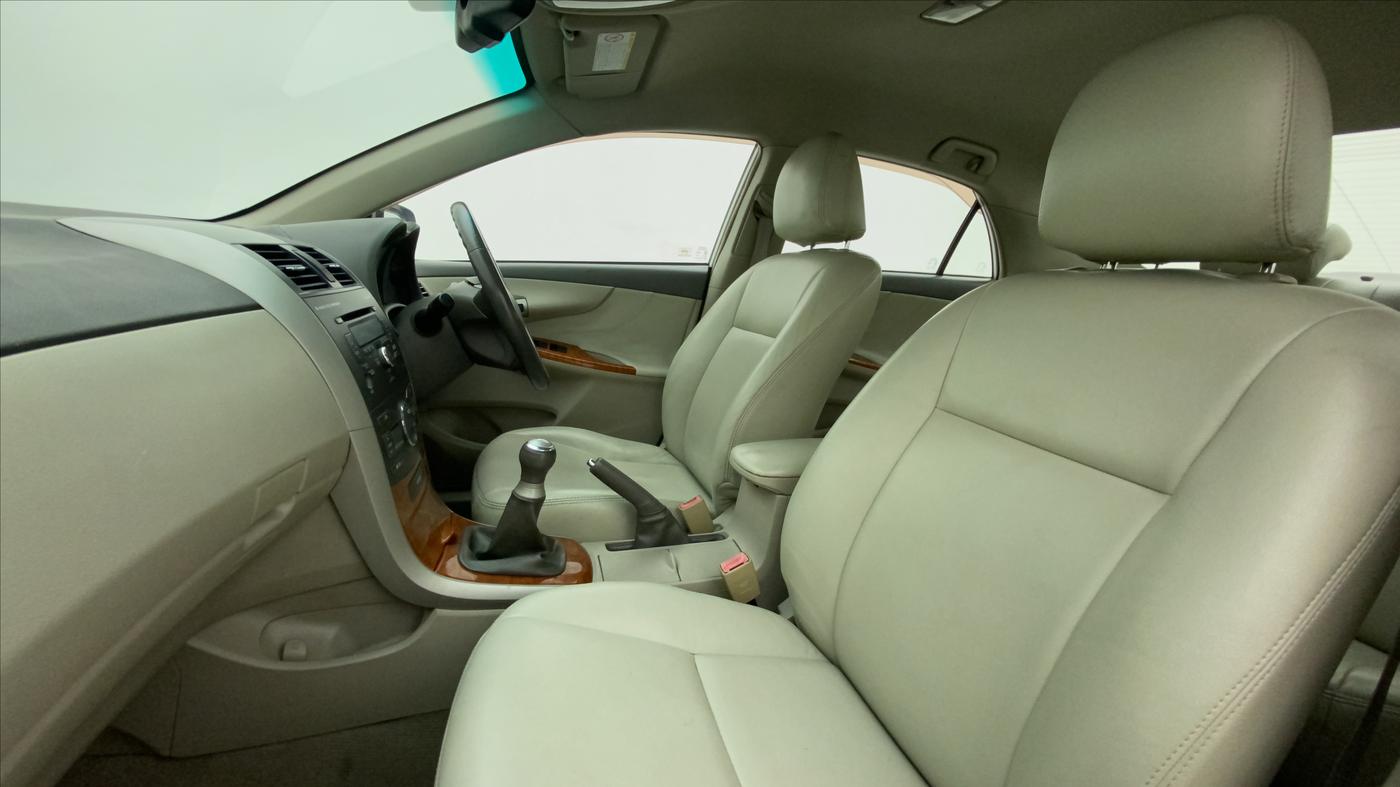2011 Toyota Corolla Altis G PETROL, Petrol, Manual, 70,565 km, Right Side Front Door Cabin