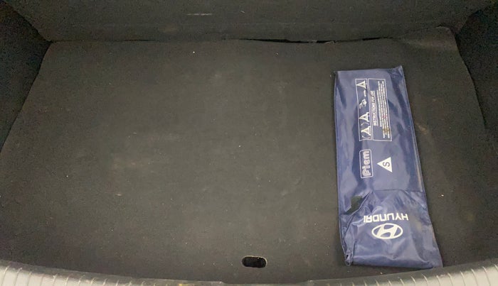 2020 Hyundai Grand i10 SPORTZ 1.2 KAPPA VTVT, Petrol, Manual, 26,835 km, Boot Inside