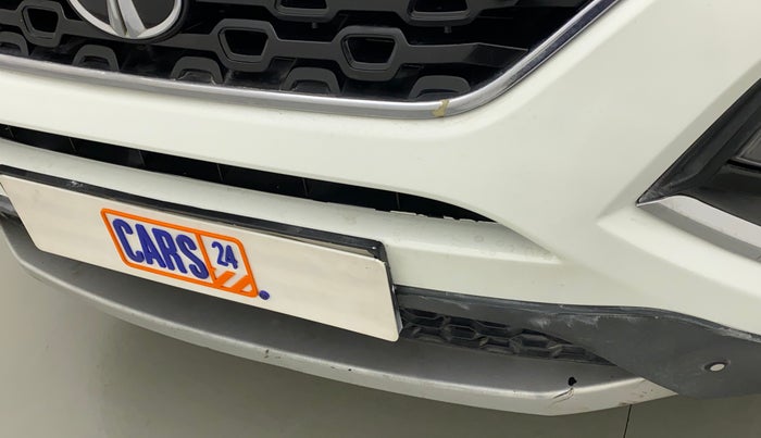 2019 Tata Harrier XZ 2.0L, Diesel, Manual, 44,063 km, Front bumper - Chrome strip damage