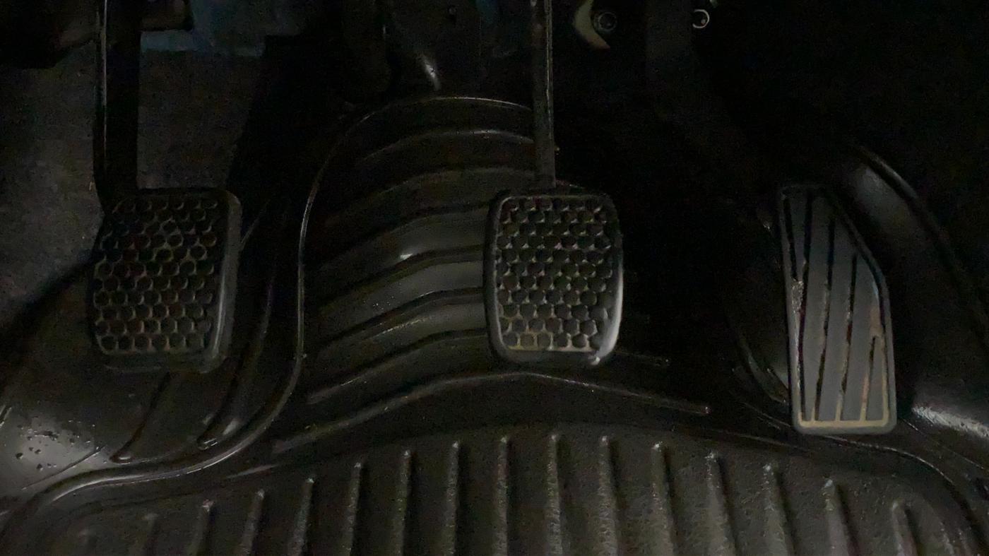 2019 Maruti Alto LXI CNG, CNG, Manual, 55,871 km, Pedals