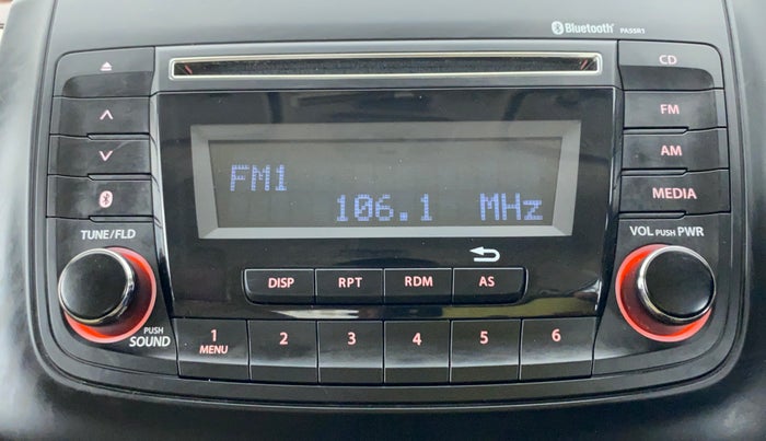 2017 Maruti Dzire VXI, Petrol, Manual, 22,106 km, Infotainment System
