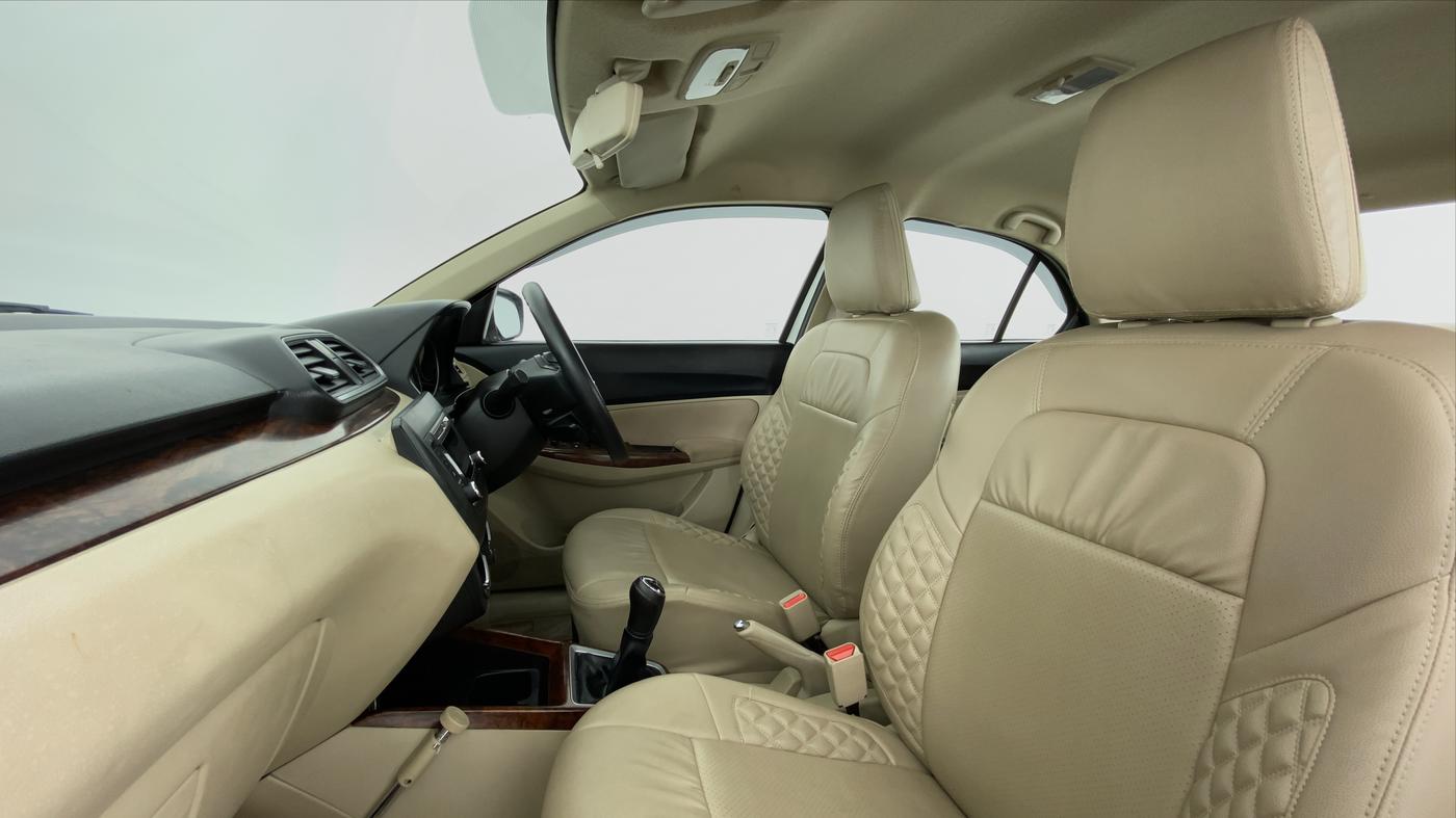 2017 Maruti Dzire VXI, Petrol, Manual, 22,106 km, Right Side Front Door Cabin
