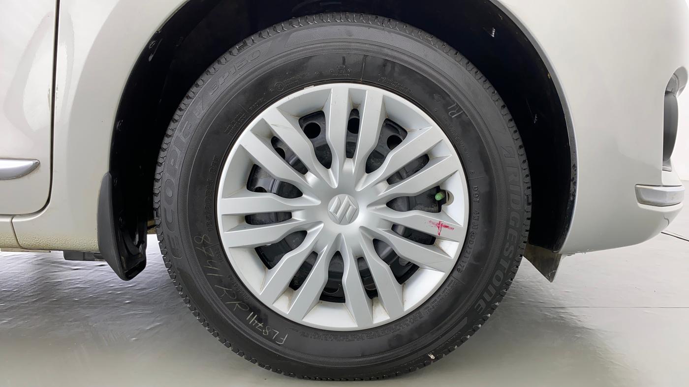 2017 Maruti Dzire VXI, Petrol, Manual, 22,106 km, Right Front Wheel