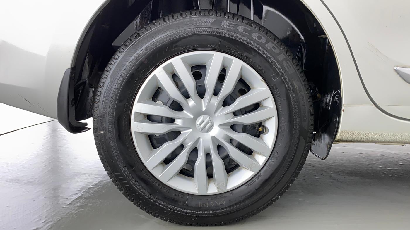 2017 Maruti Dzire VXI, Petrol, Manual, 22,106 km, Right Rear Wheel