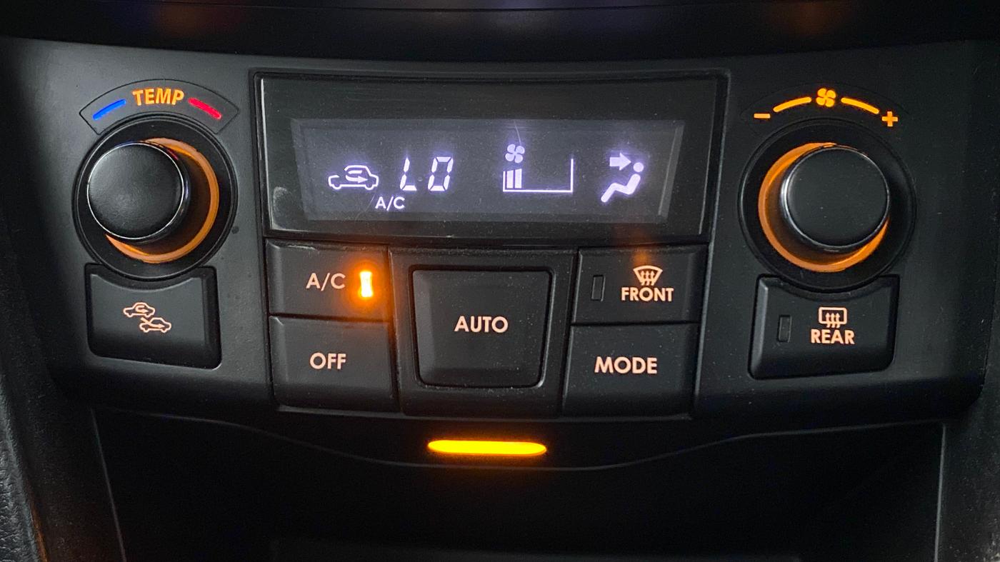 2016 Maruti Swift ZXI D, Petrol, Manual, 51,933 km, Automatic Climate Control
