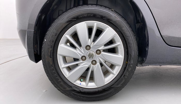 2016 Maruti Swift ZXI D, Petrol, Manual, 51,933 km, Right Rear Wheel