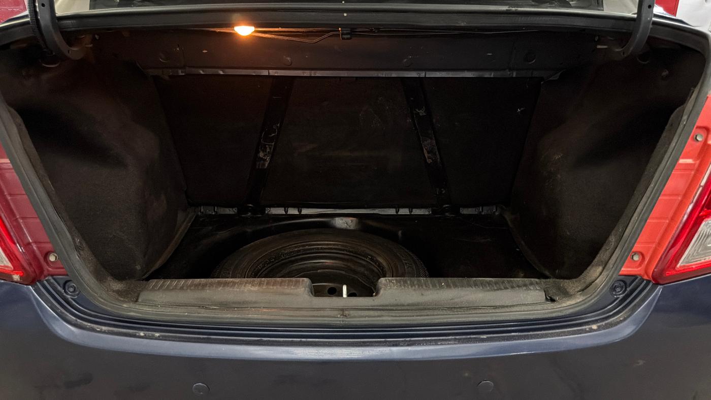 2017 Maruti Dzire VXI, Petrol, Manual, 1,16,292 km, Boot Inside