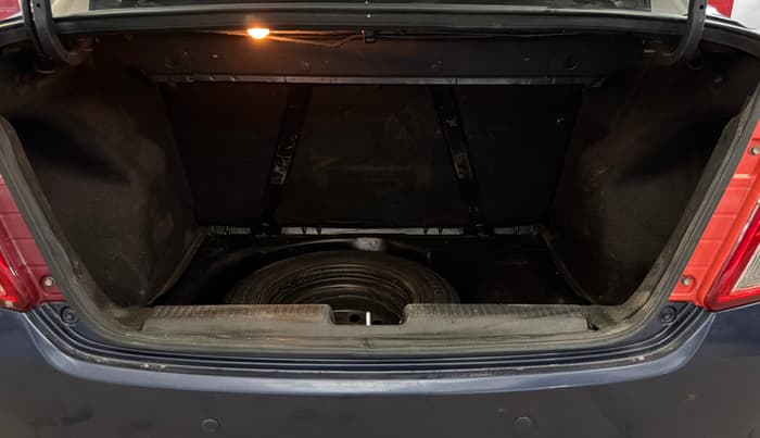 2017 Maruti Dzire VXI, Petrol, Manual, 1,16,245 km, Boot Inside