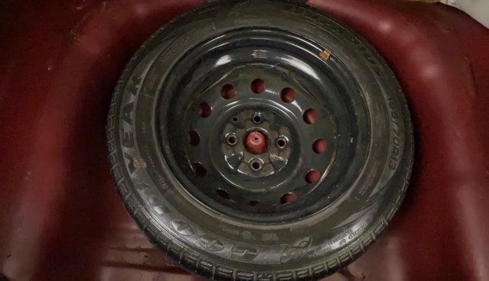 2017 Hyundai Eon MAGNA +, Petrol, Manual, 69,349 km, Spare Tyre