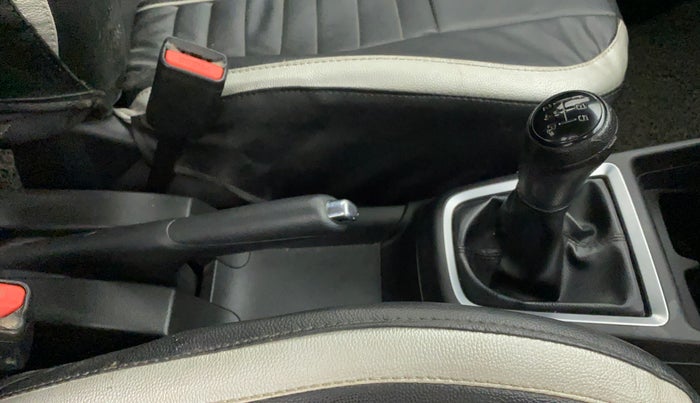 2018 Maruti Swift VXI, Petrol, Manual, 91,534 km, Gear Lever