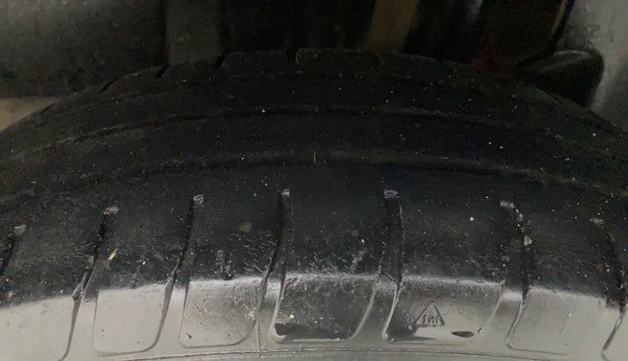 2018 Maruti Swift VXI, Petrol, Manual, 91,534 km, Left Rear Tyre Tread