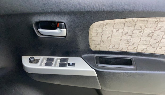 2013 Maruti Wagon R 1.0 VXI, Petrol, Manual, 31,278 km, Driver Side Door Panels Control