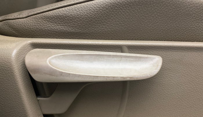 2015 Volkswagen Vento HIGHLINE 1.6 MPI, Petrol, Manual, 1,27,839 km, Driver Side Adjustment Panel