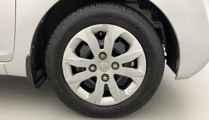 2014 Hyundai Eon MAGNA +, Petrol, Manual, 51,722 km, Right Front Wheel