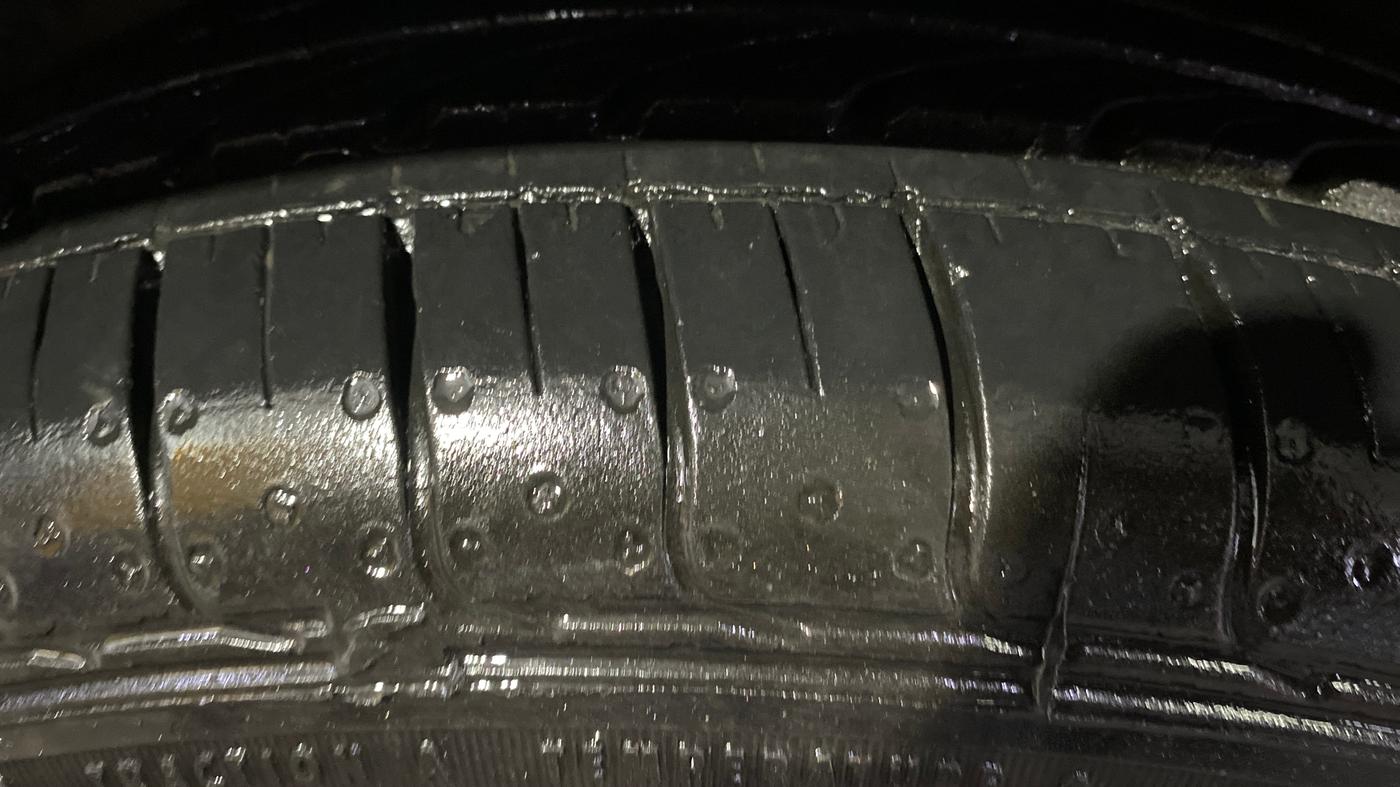 2018 Maruti Swift ZXI AMT, Petrol, Automatic, 62,934 km, Left Front Tyre Tread