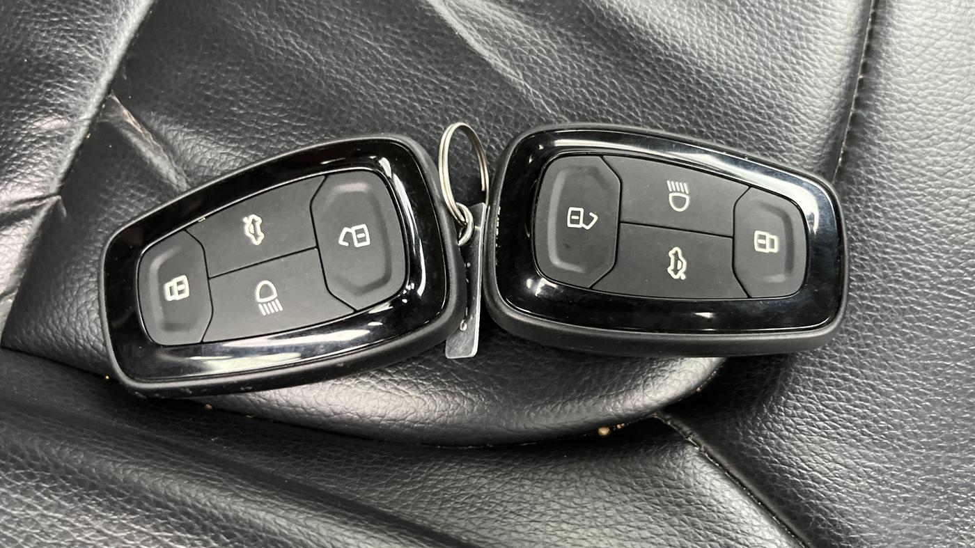 2022 Tata NEXON XZ PLUS PETROL, Petrol, Manual, 29,637 km, Key Close Up