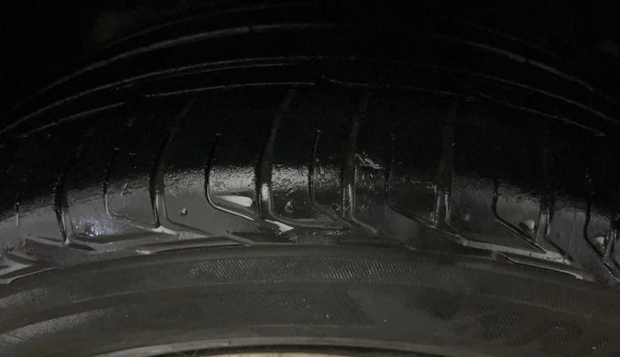 2020 Tata NEXON XM PETROL, Petrol, Manual, 56,882 km, Left Front Tyre Tread