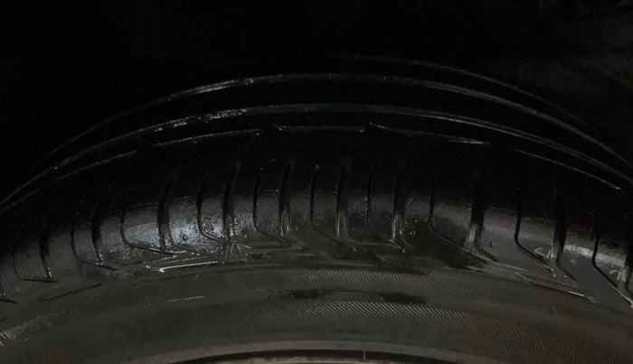 2020 Tata NEXON XM PETROL, Petrol, Manual, 56,882 km, Right Rear Tyre Tread