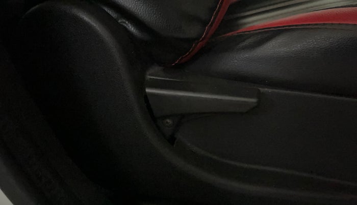 2020 Tata NEXON XM PETROL, Petrol, Manual, 56,882 km, Driver Side Adjustment Panel