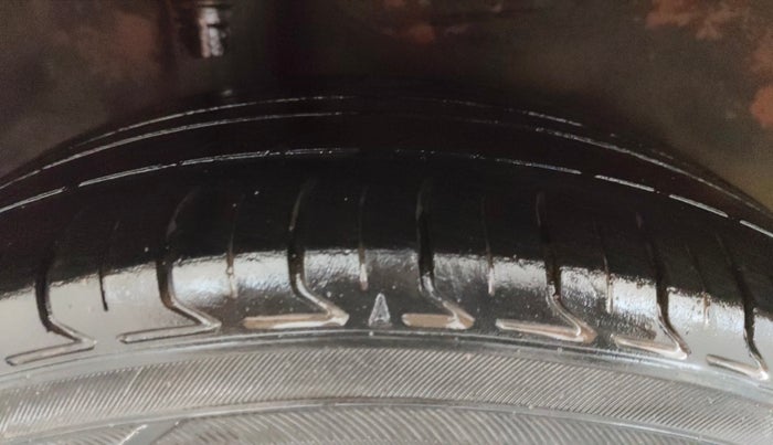 2015 Honda Jazz 1.2L I-VTEC VX, Petrol, Manual, 97,501 km, Right Rear Tyre Tread