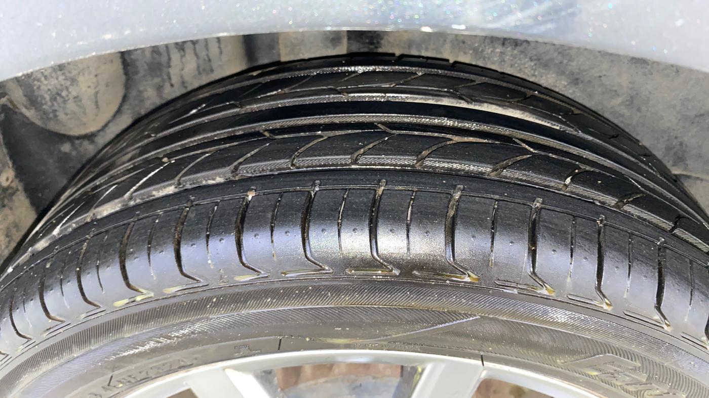 2019 Volkswagen Ameo HIGHLINE PLUS 1.5L AT 16 ALLOY, Diesel, Automatic, 39,898 km, Right Rear Tyre Tread