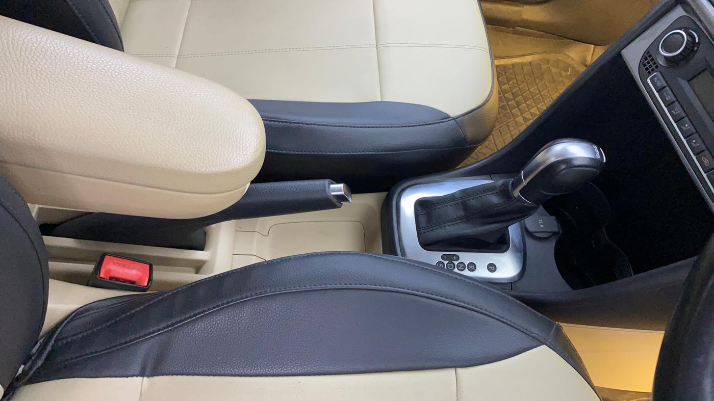 2019 Volkswagen Ameo HIGHLINE PLUS 1.5L AT 16 ALLOY, Diesel, Automatic, 39,898 km, Gear Lever