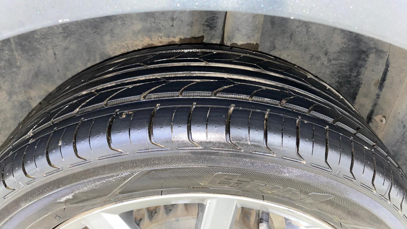 2019 Volkswagen Ameo HIGHLINE PLUS 1.5L AT 16 ALLOY, Diesel, Automatic, 39,898 km, Left Rear Tyre Tread
