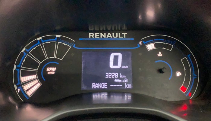 2021 Renault TRIBER RXZ, Petrol, Manual, 32,303 km, Odometer Image