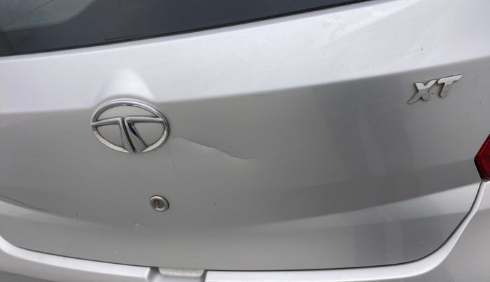 2016 Tata Tiago XT PETROL, CNG, Manual, 68,178 km, Dicky (Boot door) - Slightly dented