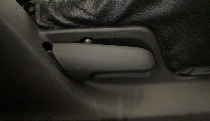 2014 Maruti Swift VXI, Petrol, Manual, 61,343 km, Driver Side Adjustment Panel