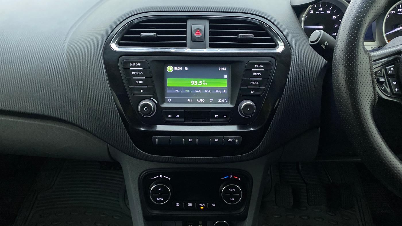 2017 Tata TIGOR XZ (O) PETROL, Petrol, Manual, 49,189 km, Air Conditioner